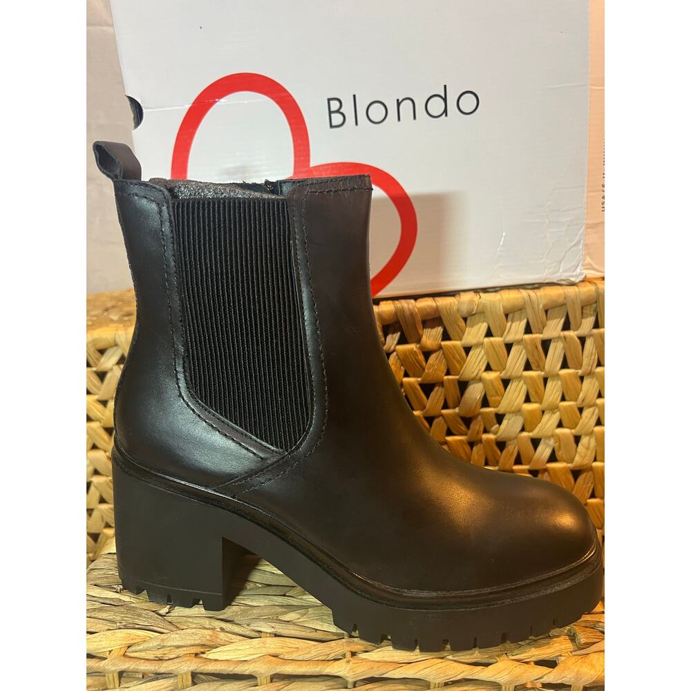 Blondo Waterproof Chelsea Boots Black Lug Sole Ankle Zip Women’s 9.5 New